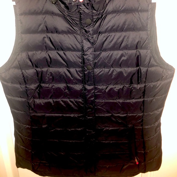 Calvin Klein vest - Picture 2 of 3